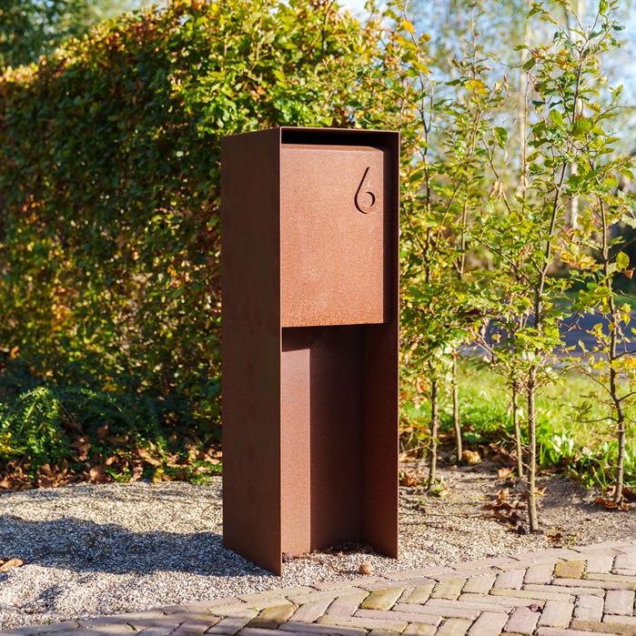 TASSO C letterbox in CorTen steel