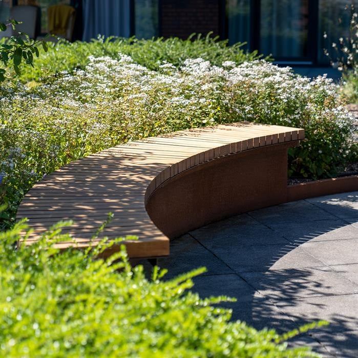 Assises à bord plat pour murs de soutènement