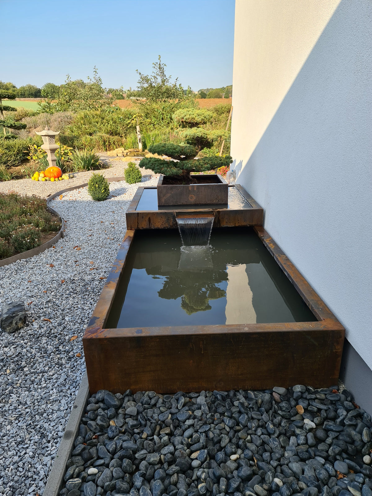 Réalisation d'une fontaine à débordement pour l'un de nos clients