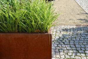 Une déco de jardin en acier CorTen en 3 étapes
