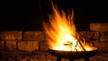 Un brasero en acier CorTen pour vos soirées en extérieur