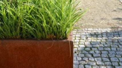 Une déco de jardin en acier CorTen en 3 étapes