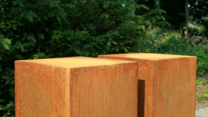 Acier corten vs autres matériaux : que choisir pour le jardin ?