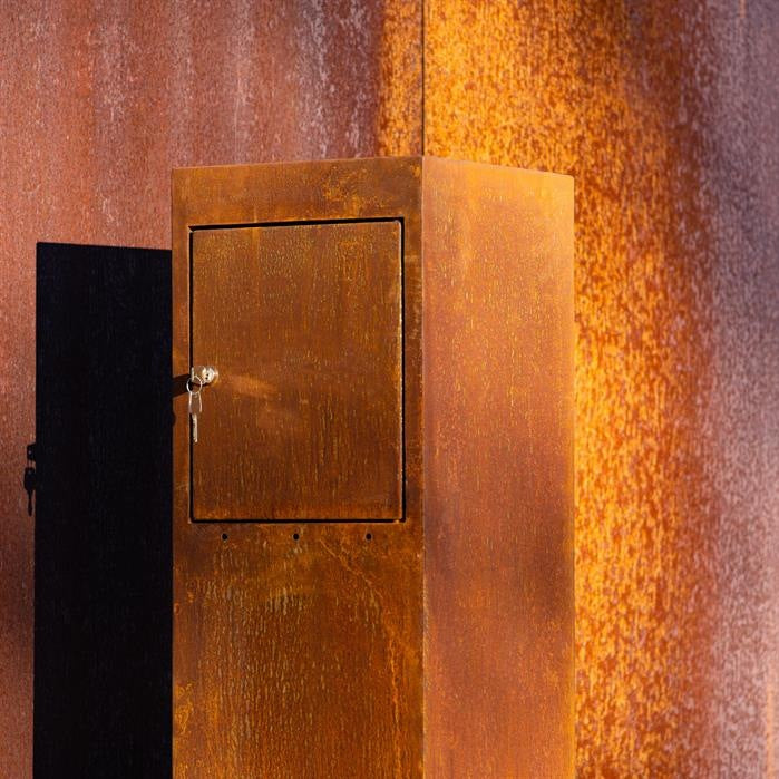 TASSO A letterbox in CorTen steel