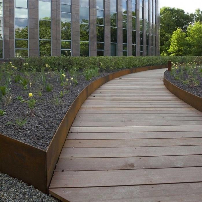 Bordures droite pour l'extérieur en acier CorTen